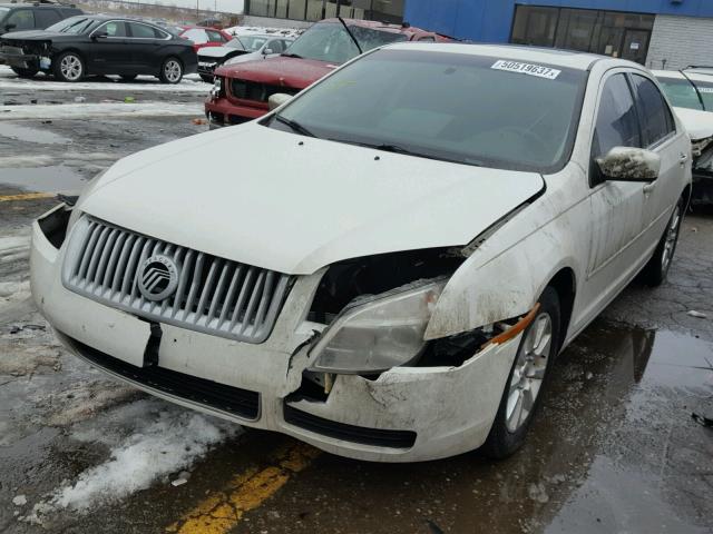 3MEHM07Z59R626070 - 2009 MERCURY MILAN WHITE photo 2