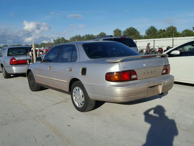 4T1BG12K2TU812160 - 1996 TOYOTA CAMRY DX BEIGE photo 3