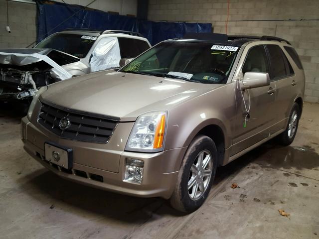 1GYEE637X50153201 - 2005 CADILLAC SRX BEIGE photo 2