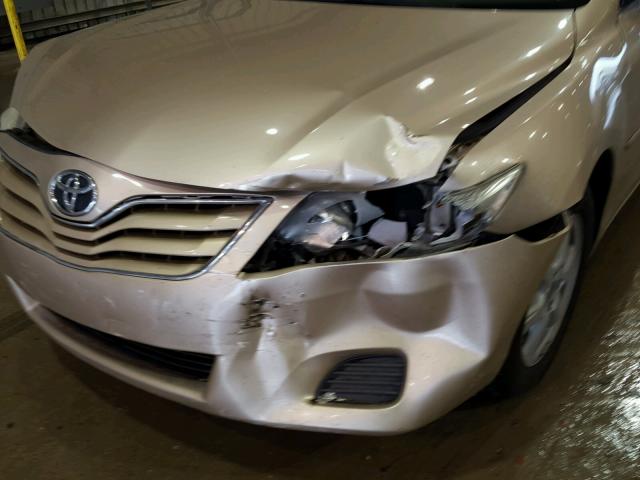 4T4BF3EK2AR012486 - 2010 TOYOTA CAMRY BASE GOLD photo 9