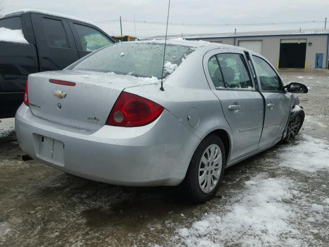 1G1AT58H897295901 - 2009 CHEVROLET COBALT LT SILVER photo 4