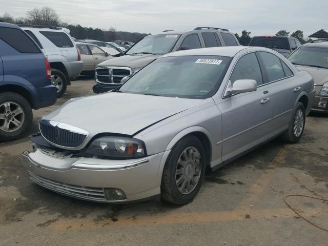 1LNHM86S95Y628075 - 2005 LINCOLN LS SILVER photo 2