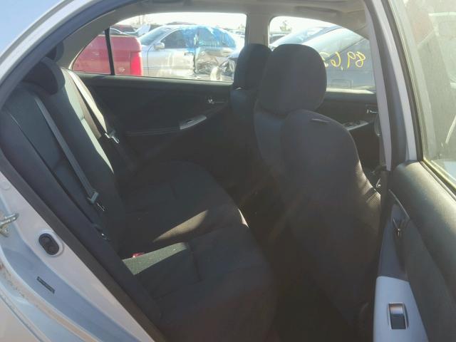 2T1BY30E55C509075 - 2005 TOYOTA COROLLA XR 银色 照片 6