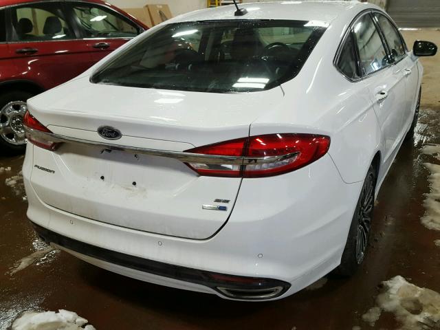 3FA6P0T90HR101377 - 2017 FORD FUSION SE WHITE photo 4