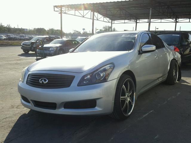 JNKCV61E29M300803 - 2009 INFINITI G37 BASE SILVER photo 2