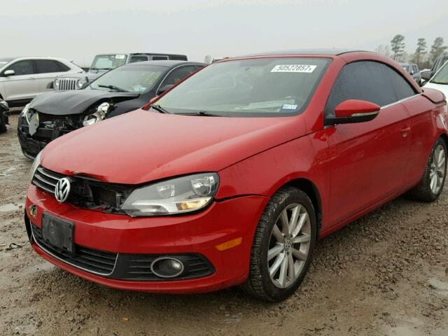 WVWBW7AH1CV001881 - 2012 VOLKSWAGEN EOS KOMFOR წითელი ფოტო 2