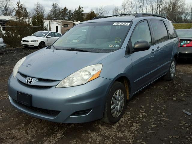 5TDZA23C76S578270 - 2006 TOYOTA SIENNA CE BLUE photo 2