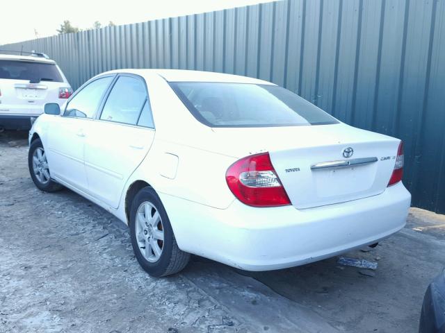 4T1BE32K14U338138 - 2004 TOYOTA CAMRY LE WHITE photo 3