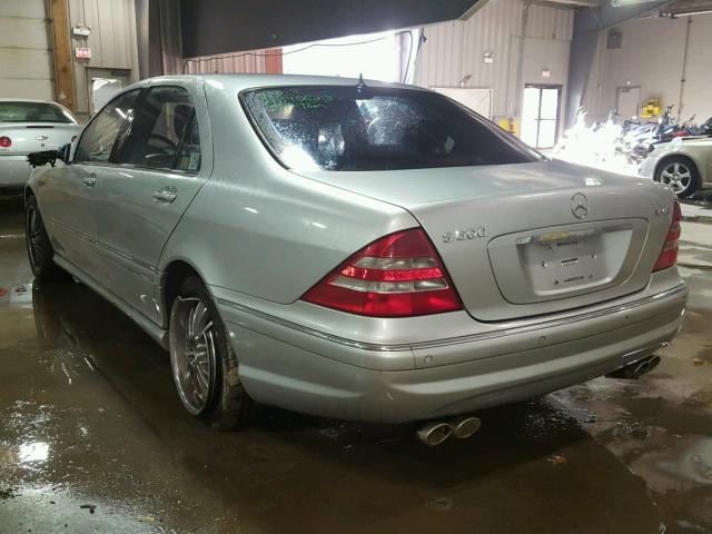 WDBNG75JX2A291212 - 2002 MERCEDES-BENZ S 500 SILVER photo 3