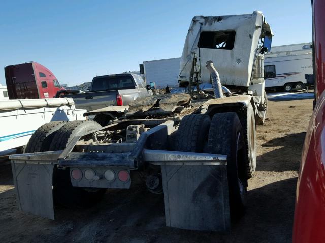 1XKDD40X9FJ442244 - 2015 KENWORTH CONSTRUCTI WHITE photo 4