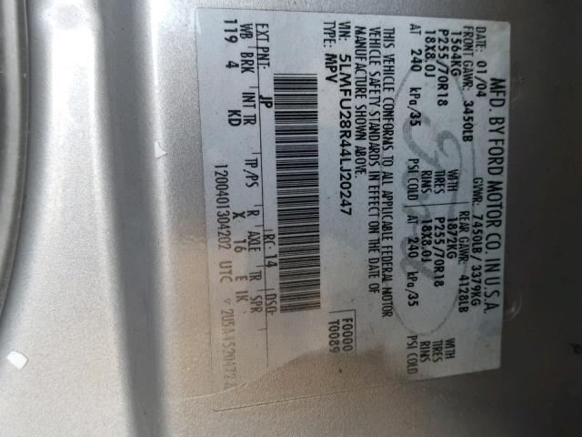 5LMFU28R44LJ20247 - 2004 LINCOLN NAVIGATOR 银色 照片 10