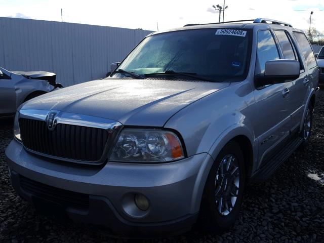 5LMFU28R44LJ20247 - 2004 LINCOLN NAVIGATOR 银色 照片 2