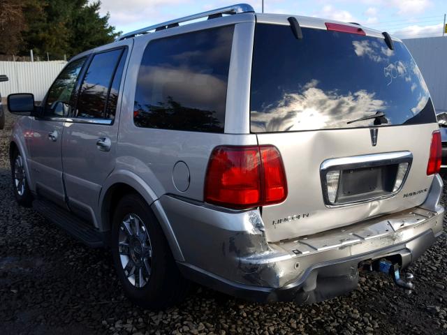 5LMFU28R44LJ20247 - 2004 LINCOLN NAVIGATOR 银色 照片 3