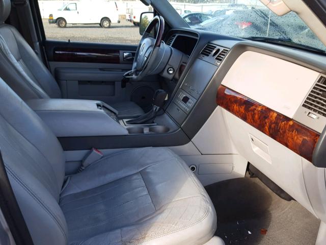 5LMFU28R44LJ20247 - 2004 LINCOLN NAVIGATOR 银色 照片 5