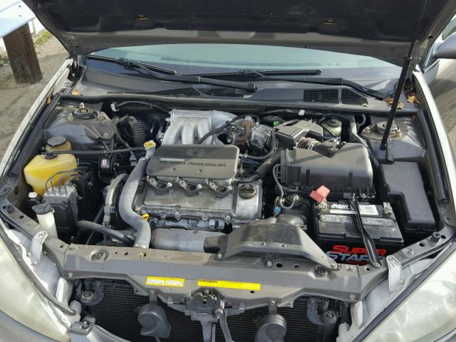 JTDBF30K220009375 - 2002 TOYOTA CAMRY LE ნაცრისფერი ფოტო 7