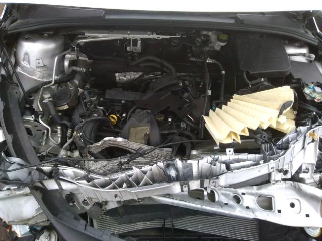 1FADP3K2XGL333009 - 2016 FORD FOCUS SE SILVER photo 7