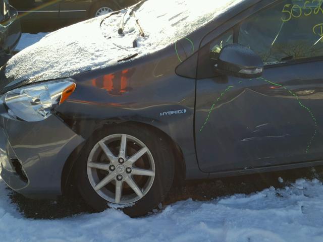 JTDKDTB32E1075290 - 2014 TOYOTA PRIUS C GRAY photo 9