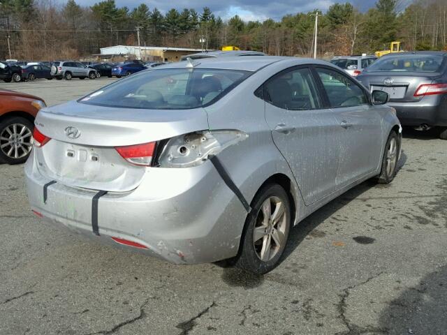 5NPDH4AE6CH063428 - 2012 HYUNDAI ELANTRA GL SILVER photo 4