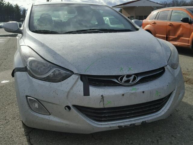 5NPDH4AE6CH063428 - 2012 HYUNDAI ELANTRA GL SILVER photo 9