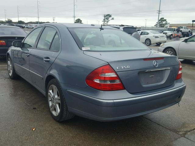 WDBUF56J46A946326 - 2006 MERCEDES-BENZ E 350 BLUE photo 3