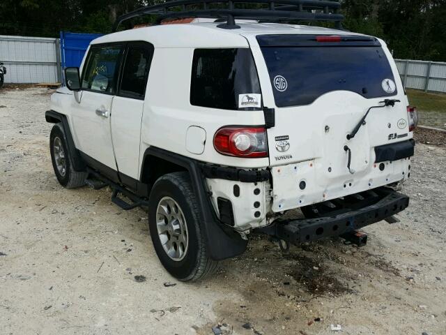 JTEZU4BF4DK013425 - 2013 TOYOTA FJ CRUISER WHITE photo 3