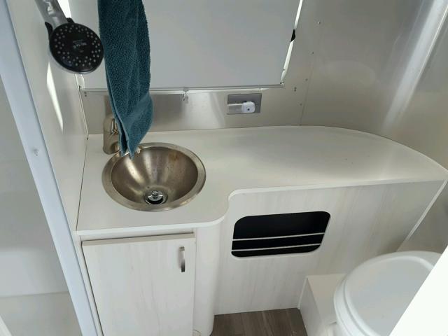 1STVRTF14JJ540400 - 2018 AIRS TRAVEL TRA ვერცხლისფერი ფოტო 7