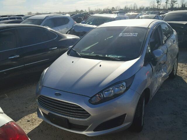 3FADP4BJ3EM205915 - 2014 FORD FIESTA SE SILVER photo 2