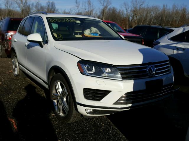 WVGEF9BP6FD005347 - 2015 VOLKSWAGEN TOUAREG V6 WHITE photo 1