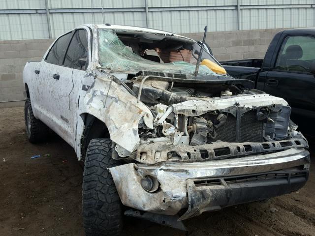 5TFDY5F10BX159506 - 2011 TOYOTA TUNDRA CRE WHITE photo 1