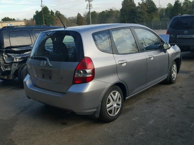 JHMGD37467S018853 - 2007 HONDA FIT SILVER photo 4