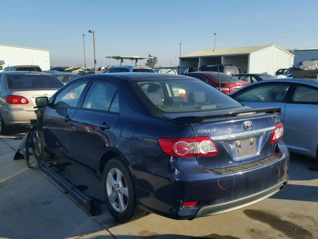 2T1BU4EE9CC817289 - 2012 TOYOTA COROLLA BA BLUE photo 3