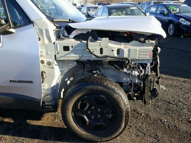 ZACCJBAT8GPD47353 - 2016 JEEP RENEGADE S SILVER photo 9