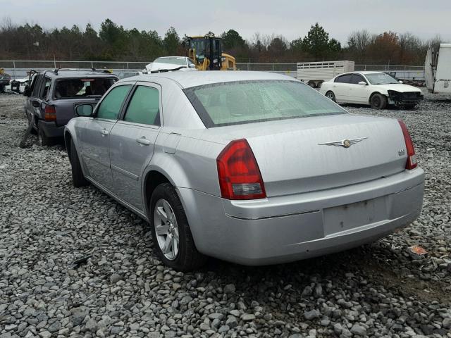 2C3KA53GX7H883899 - 2007 CHRYSLER 300 TOURIN SILVER photo 3