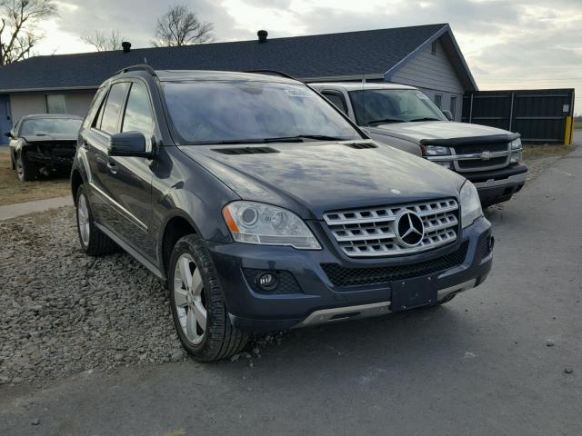 4JGBB8GB0BA743257 - 2011 MERCEDES-BENZ ML 350 4MA GRAY photo 1