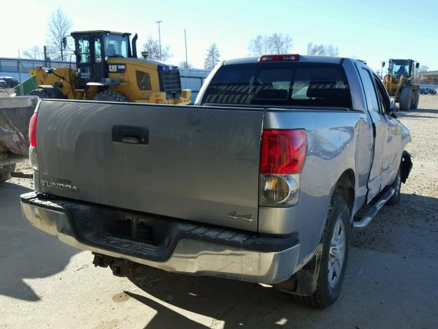 5TFBV54198X079150 - 2008 TOYOTA TUNDRA DOU GRAY photo 4