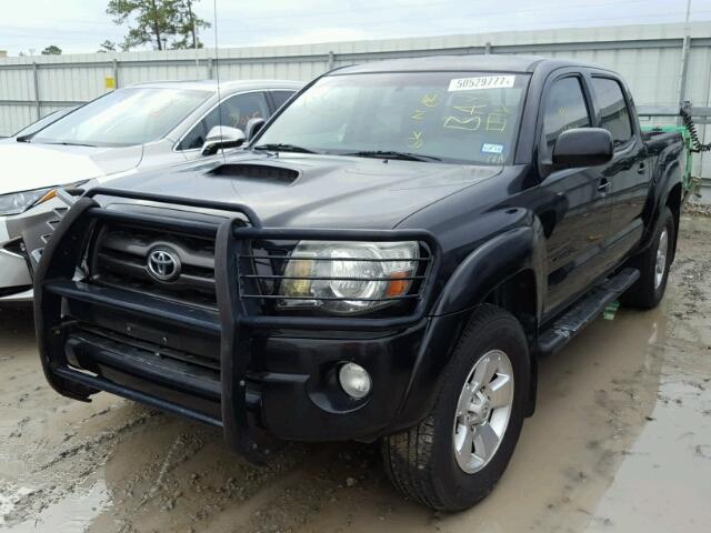 3TMJU62N49M081602 - 2009 TOYOTA TACOMA DOU BLACK photo 2