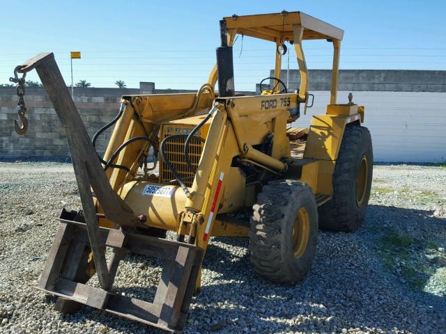 J1040A1231 - 2000 FORD 755 YELLOW photo 2