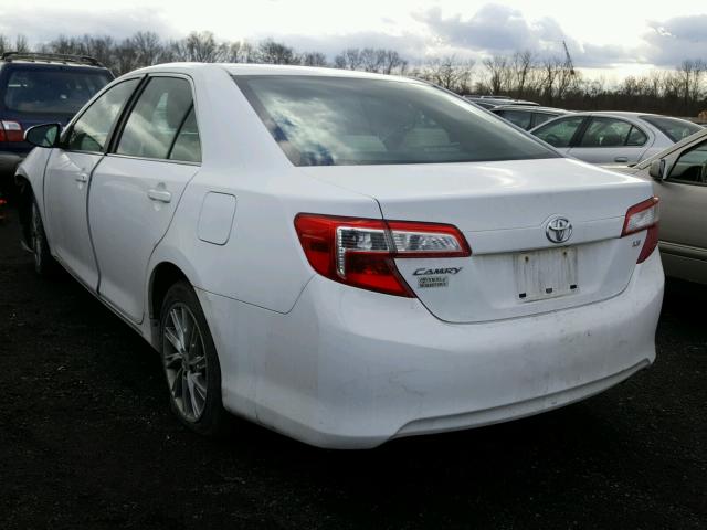 4T1BF1FK1CU599201 - 2012 TOYOTA CAMRY BASE WHITE photo 3