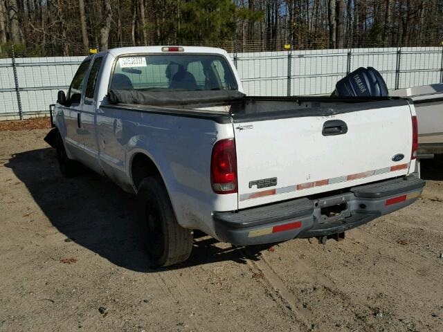 1FTNX20L02EC23376 - 2002 FORD F250 SUPER WHITE photo 3