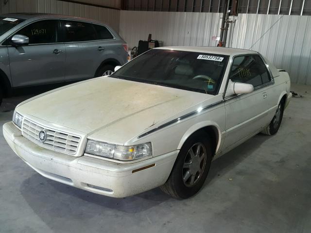 1G6ET1291XU615337 - 1999 CADILLAC ELDORADO T WHITE photo 2