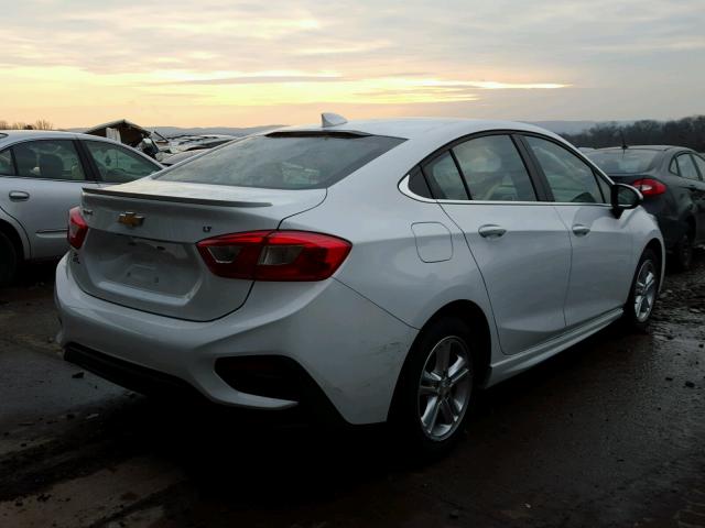 1G1BE5SM3G7262807 - 2016 CHEVROLET CRUZE LT WHITE photo 4