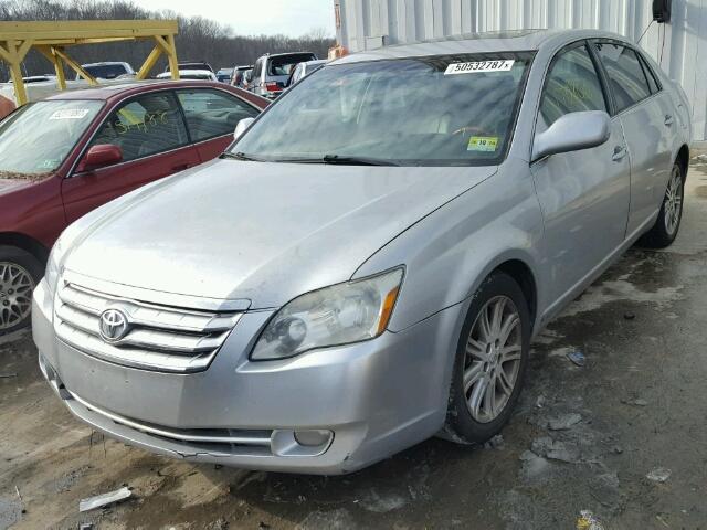 4T1BK36BX5U013671 - 2005 TOYOTA AVALON XL SILVER photo 2