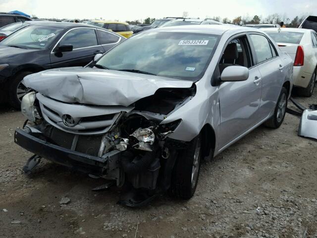 2T1BU4EE9BC628916 - 2011 TOYOTA COROLLA BA SILVER photo 2