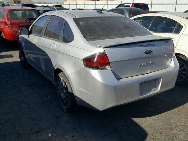 1FAHP3GN0AW224553 - 2010 FORD FOCUS SES SILVER photo 3