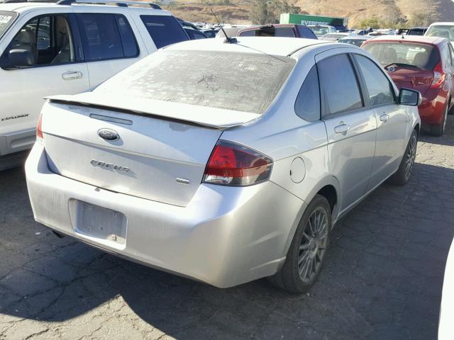 1FAHP3GN0AW224553 - 2010 FORD FOCUS SES SILVER photo 4