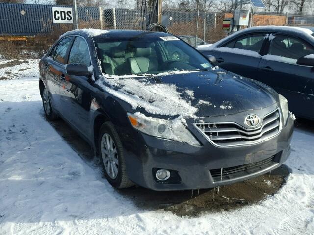 4T1BK3EK7AU103467 - 2010 TOYOTA CAMRY SE GRAY photo 1