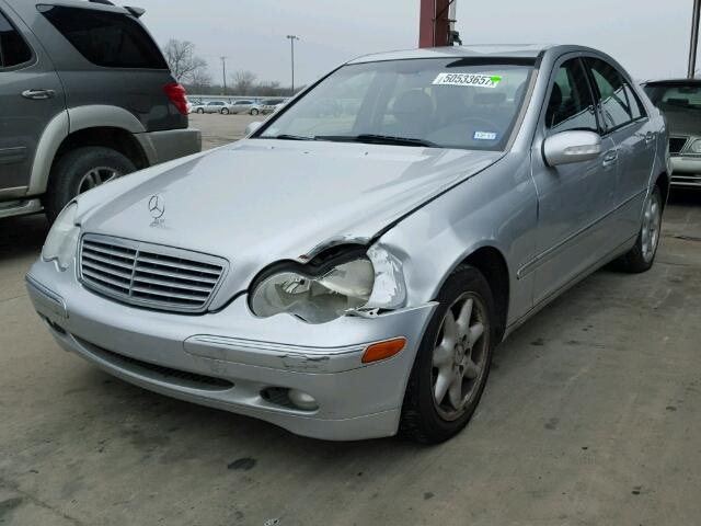 WDBRF61J34E016720 - 2004 MERCEDES-BENZ C 240 SILVER photo 2