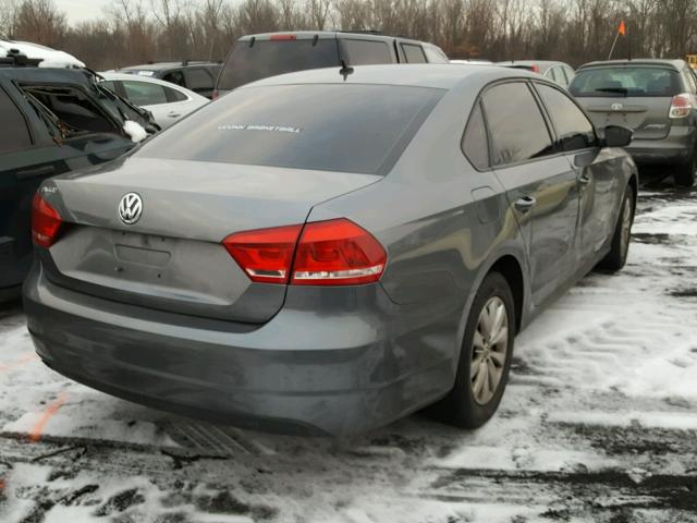 1VWAH7A33CC108319 - 2012 VOLKSWAGEN PASSAT S GRAY photo 4