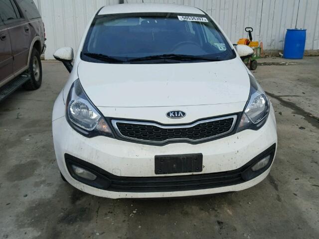 KNADN4A34C6063121 - 2012 KIA RIO EX WHITE photo 9