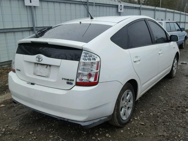 JTDKB20UX77655771 - 2007 TOYOTA PRIUS WHITE photo 4